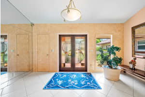 10215 Boca Woods Lane, Boca Raton, FL 33428 - MLS#B26017706