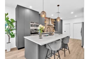 913 15th Street, Fort Lauderdale, FL 33304 - MLS#B26017710