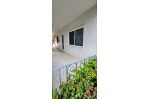 7300 Byron Avenue, Miami Beach, FL 33141 - MLS#B26017717