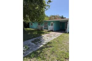 2443 2nd Place, Vero Beach, FL 32962 - MLS#B26017722