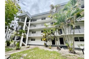 3300 Spanish Moss Terrace, Lauderhill, FL 33319 - MLS#B26017723