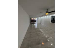 9405 Fontainebleau Boulevard, Miami, FL 33172 - MLS#B26017725