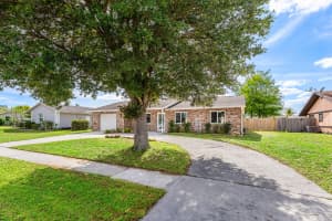 144 Cordoba Circle, Royal Palm Beach, FL 33411 - MLS#B26017747