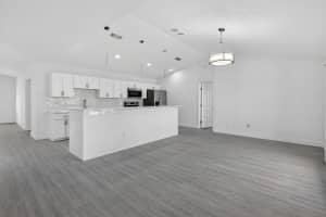 124 Eyerly Avenue, Port Saint Lucie, FL 34983 - MLS#B26017757