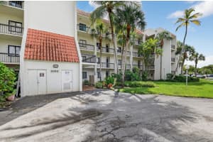 3050 Presidential Way, West Palm Beach, FL 33401 - MLS#B26017794