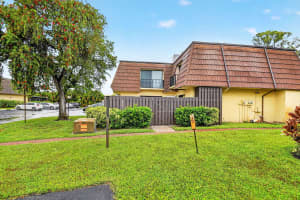 4175 Turnberry Circle, Lake Worth, FL 33467 - MLS#B26017807