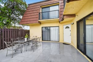 4175 Turnberry Circle, Lake Worth, FL 33467 - MLS#B26017807