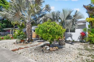 1720 L Street, Lake Worth Beach, FL 33460 - MLS#B26017828