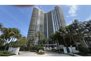 3200 Ocean Boulevard, Fort Lauderdale, FL 33308 - MLS#B26017846