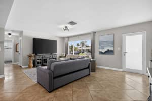 571 14th Street, Pompano Beach, FL 33060 - MLS#B26017849