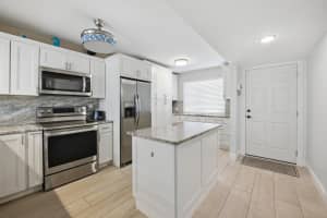 3138 Via Poinciana 306, Lake Worth, FL 33467, Lake Worth, FL 33467 - MLS#B26017850