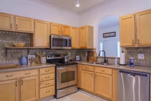 10585 56th Place, Coral Springs, FL 33076 - MLS#B26017876