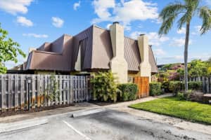 3548 Gardens East Drive, Palm Beach Gardens, FL 33410 - MLS#B26017884