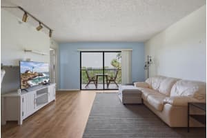 2205 Cypress Bend Drive, Pompano Beach, FL 33069 - MLS#B26017897