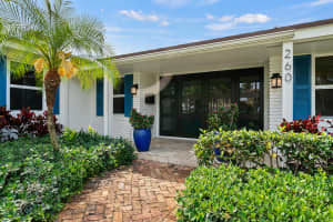 260 Lakewood Road, West Palm Beach, FL 33405 - MLS#B26017905