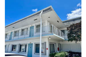 2880 Lake Osborne Drive, Lake Worth Beach, FL 33461 - MLS#B26017932