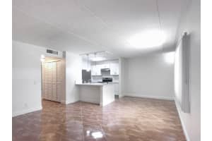 604 Meadows Circle, Boynton Beach, FL 33436 - MLS#B26017942