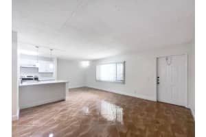 604 Meadows Circle, Boynton Beach, FL 33436 - MLS#B26017942