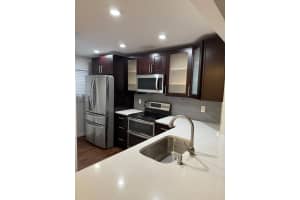 9480 Poinciana Place, Davie, FL 33324 - MLS#B26017943