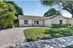 19486 Delaware Circle, Boca Raton, FL 33434 - MLS#B26017945