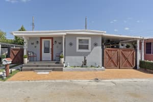 3205 16th Avenue, Hialeah, FL 33012 - MLS#B26017955