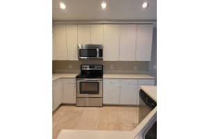 1350 143rd Avenue, Pembroke Pines, FL 33028 - MLS#B26017959