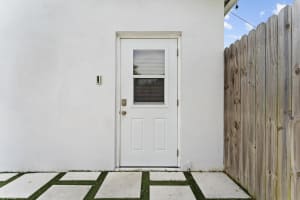 727 Hampton Road, West Palm Beach, FL 33405 - MLS#B26017996