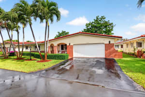 1255 44th Street, Deerfield Beach, FL 33064 - MLS#B26018011