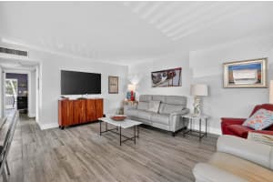 360 Flanders Drive, Delray Beach, FL 33484 - MLS#B26018023