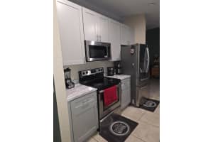 557 Baoy Avenue, Port Saint Lucie, FL 34953 - MLS#B26018029