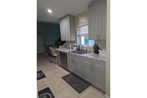 557 Baoy Avenue, Port Saint Lucie, FL 34953 - MLS#B26018029