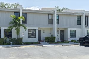 1177 98th Terrace, Pembroke Pines, FL 33024 - MLS#B26018051