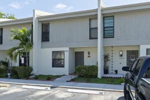 1177 98th Terrace, Pembroke Pines, FL 33024 - MLS#B26018051