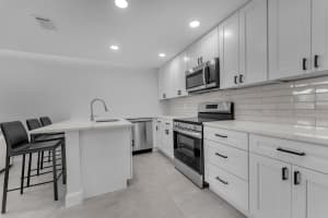 381 15th Avenue, Deerfield Beach, FL 33441 - MLS#B26018088