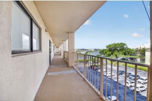 7076 Huntington Lane, Delray Beach, FL 33446 - MLS#B26018100
