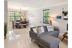 131 Cameron Court, Weston, FL 33326 - MLS#B26018108