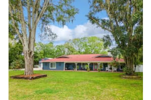 1950 Foxhollow Drive, Auburndale, FL 33823 - MLS#B26018121