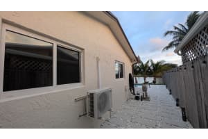 11640 32nd Manor, Sunrise, FL 33323 - MLS#B26018157