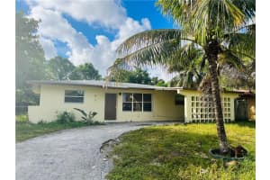 10 19th Street, Pompano Beach, FL 33060 - MLS#B26018172