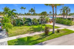 6 10th Court, Deerfield Beach, FL 33441 - MLS#B26018175