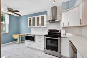 18 Willowbrook Lane, Delray Beach, FL 33446 - MLS#B26018214