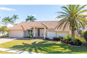 560 Nw 110th Avenue, Plantation, Fl 33324, Plantation