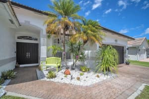 16423 Segovia Circle, Fort Lauderdale, FL 33331 - MLS#B26018228