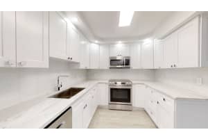 3980 Oaks Clubhouse Drive, Pompano Beach, FL 33069 - MLS#B26018258