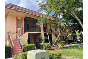 158 Lakeview Drive, Weston, FL 33326 - MLS#B26018319
