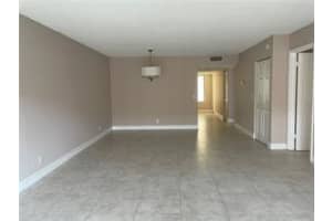 158 Lakeview Drive, Weston, FL 33326 - MLS#B26018319