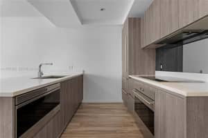 801 Miami Avenue, Miami, FL 33131 - MLS#B26018321