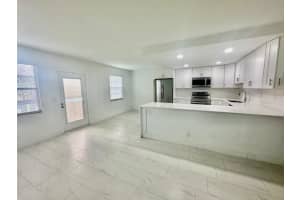 2003 Lincoln, Boca Raton, FL 33434, Boca Raton, FL 33434 - MLS#B26018340