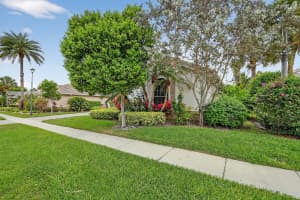 10337 Trianon Place, Wellington, FL 33449 - MLS#B26018480
