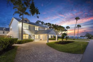 2529 Indian River Drive, Fort Pierce, FL 34946 - MLS#B26018513